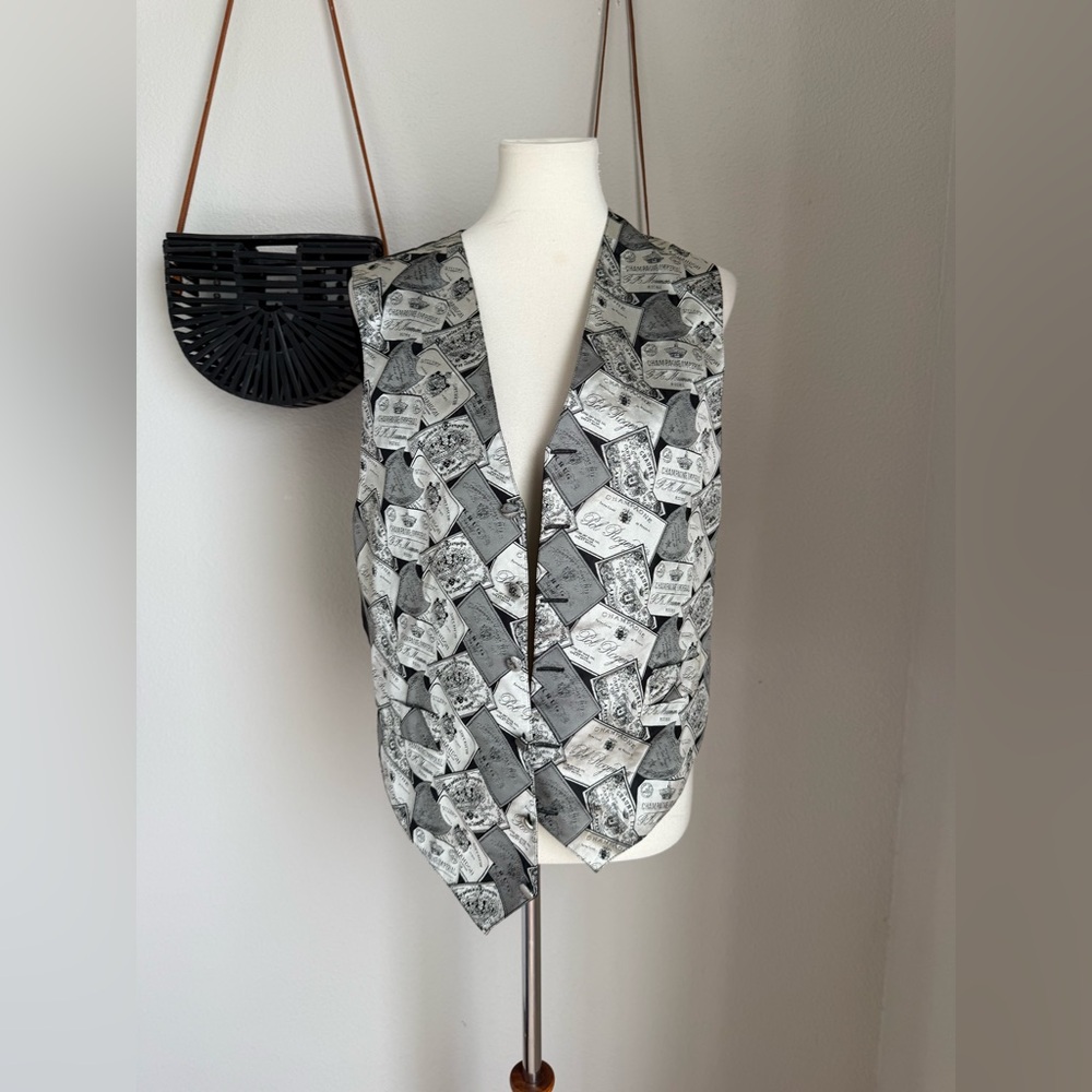 Neiman Marcus Champagne Vest, Size Medium